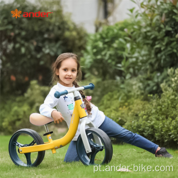 Balance a bicicleta de brinquedo com nossa scooter sem pedal